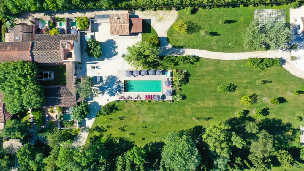 Rent luxury property