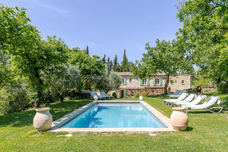 MAS CHARME VACANCES LUBERON