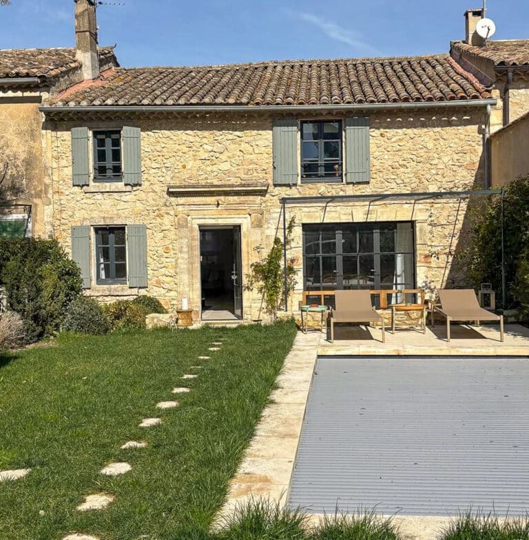 Villa piscine chauffée Eygalières